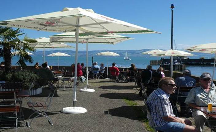 Ein Bild, das K ste enth lt.

Automatisch generierte Beschreibung