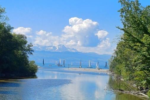 Ein Bild, das draußen, Himmel, Wolke, Wasser enthält.
KI-generierte Inhalte können fehlerhaft sein.